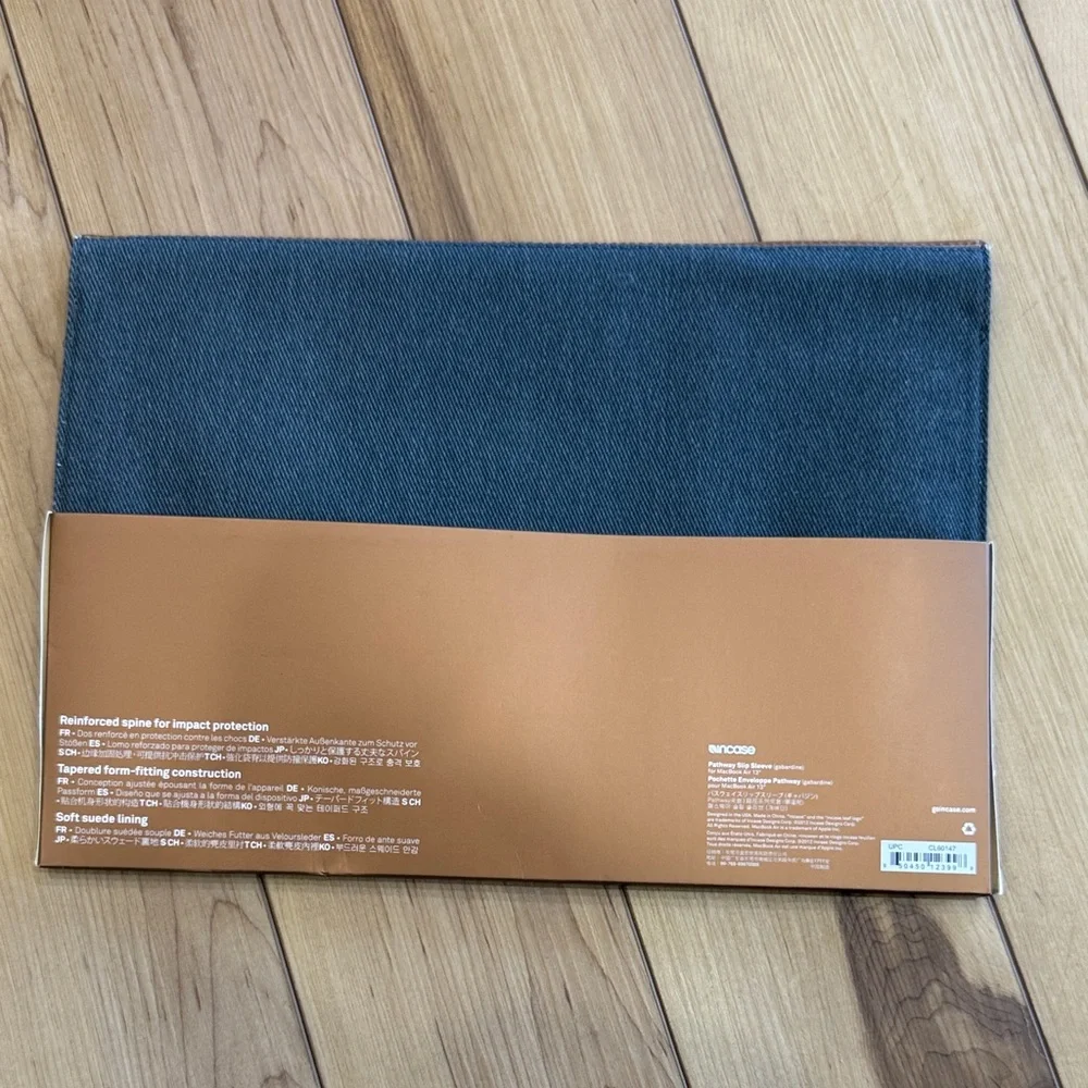 Incase Pathway Slip Sleeve in Brown and Black